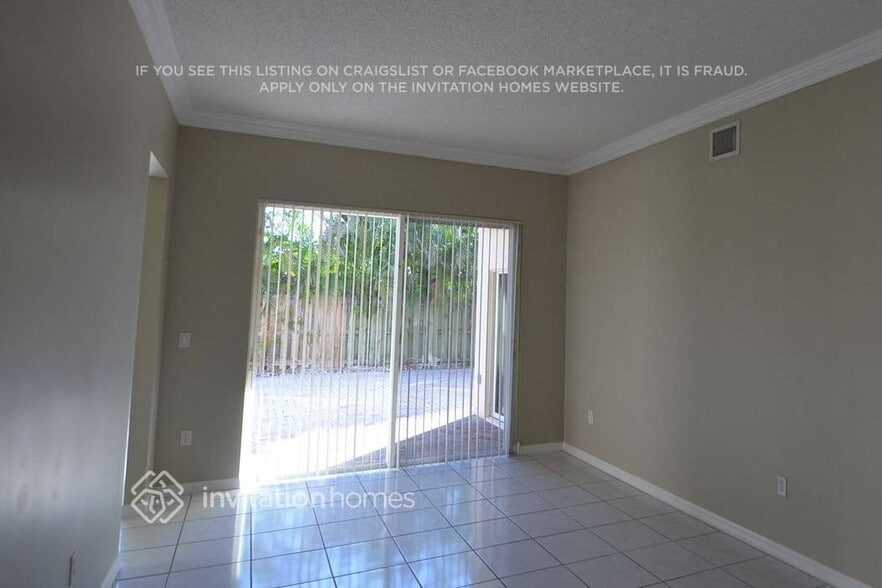 Building Photo - 8153 SW 163rd Ave