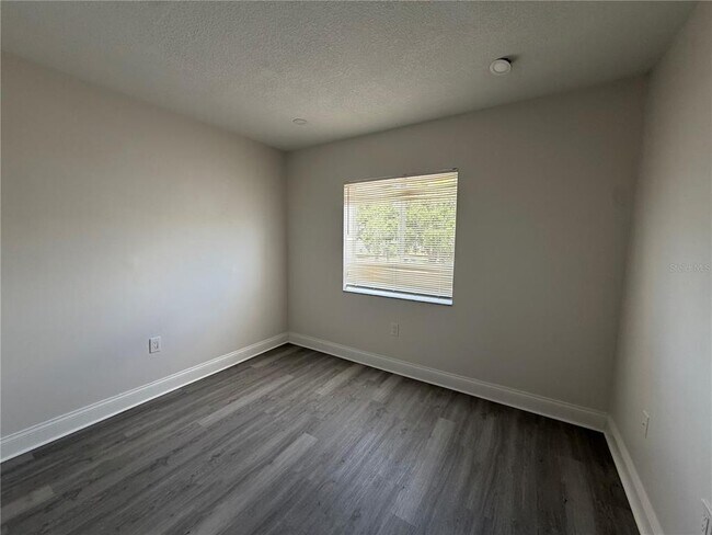 Building Photo - 4105 Waterside Island Ct