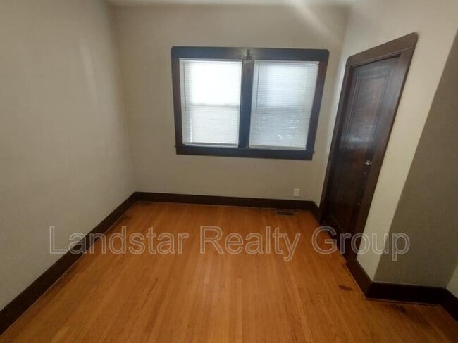 Building Photo - 1508 Sale Ave