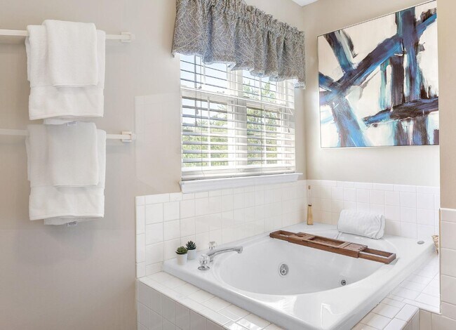 Building Photo - 4208 Mylan Rd