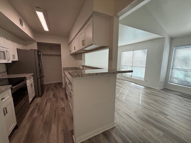 Building Photo - 7200 W T C Jester Blvd