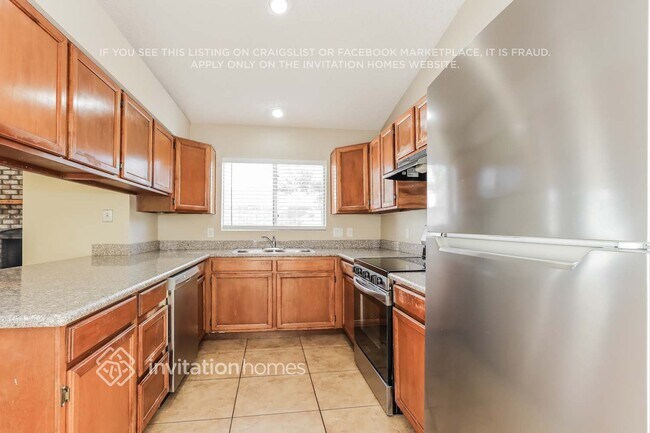 Building Photo - 4554 W Morrow Dr