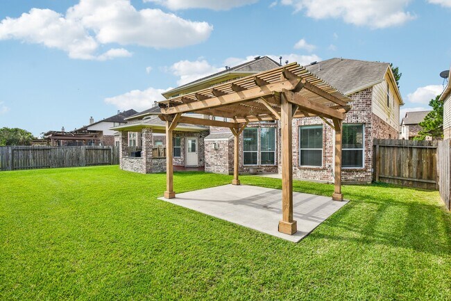 Building Photo - 28134 Kudzu Dr