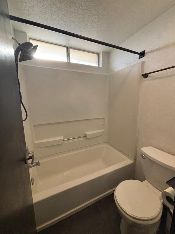 Building Photo - 10610 S 48th St