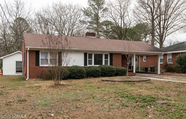 Building Photo - 1303 Cotten Rd
