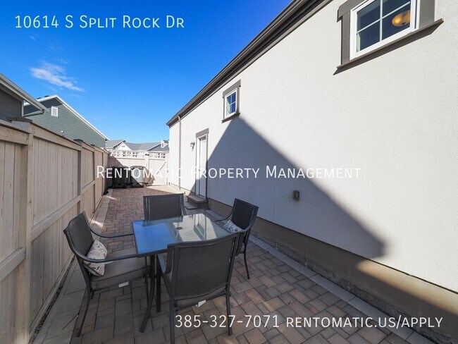 Building Photo - 10614 S Split Rock Dr