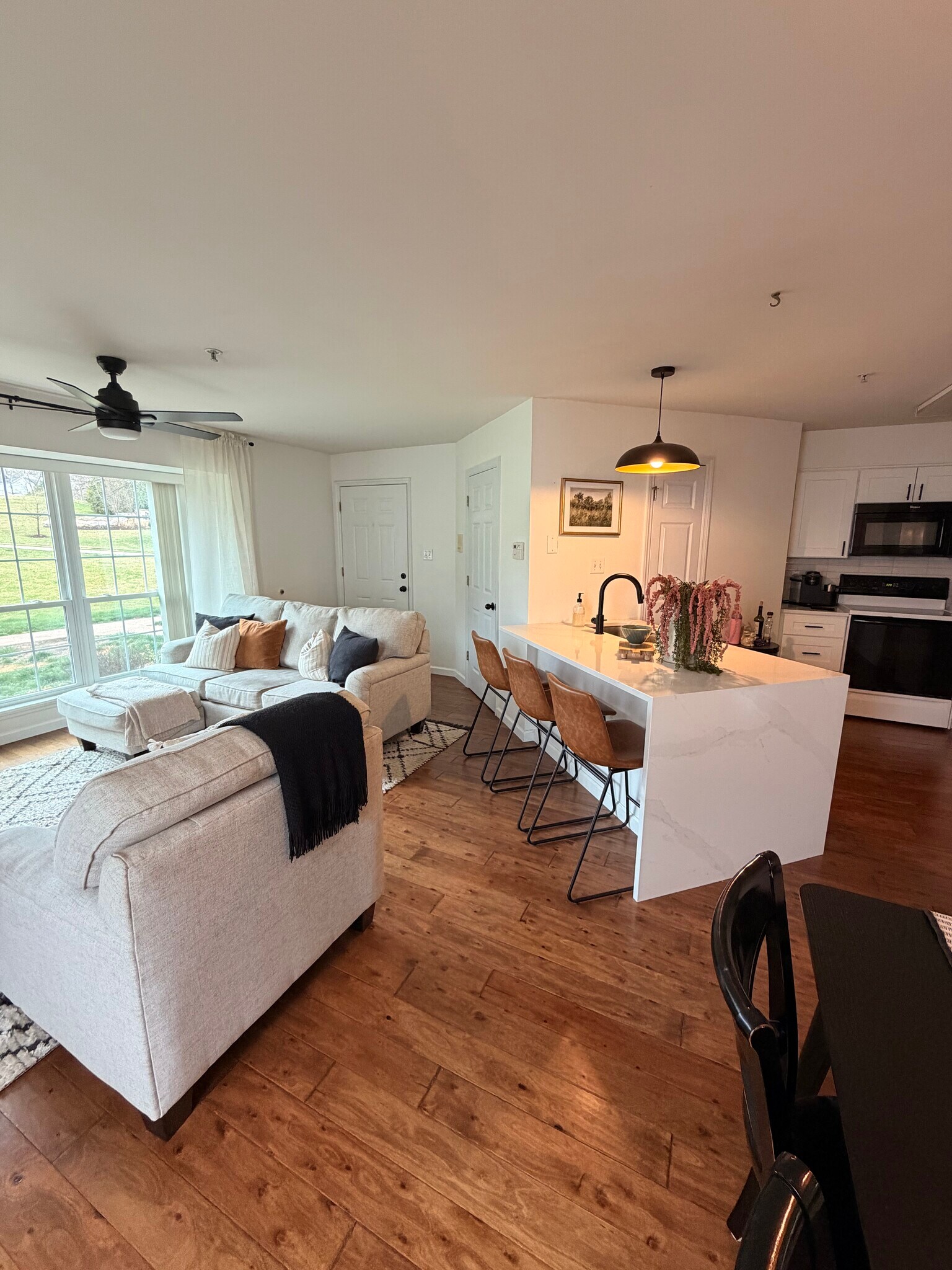 Main Living Area - 1609 Forest Springs Ln