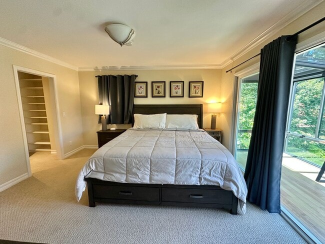 Building Photo - Beautiful San Rafael Home