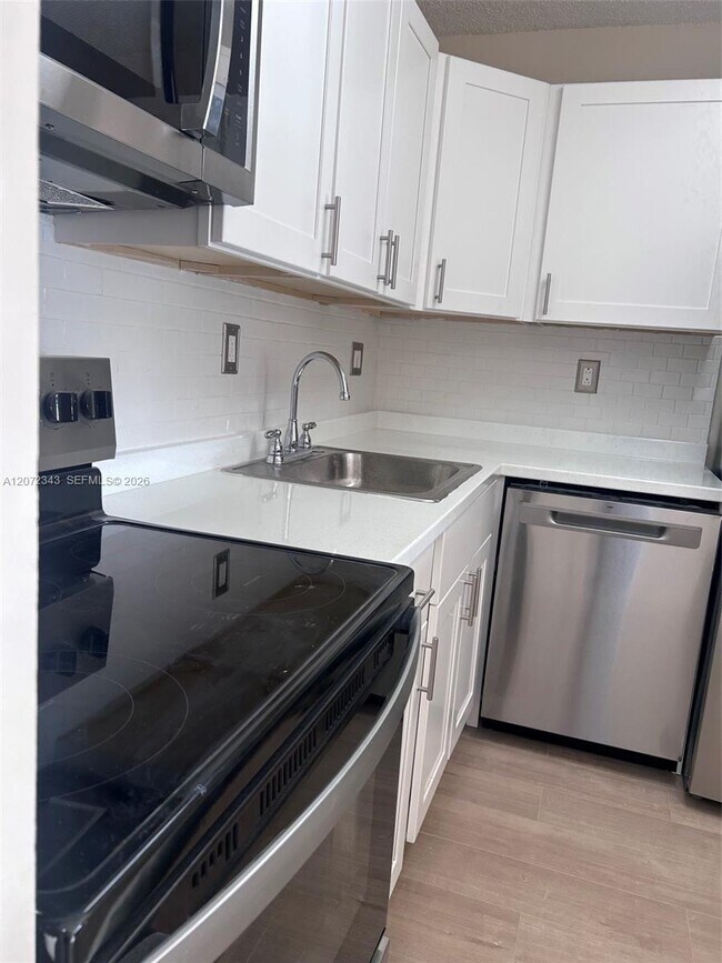 Building Photo - 15630 SW 80th St