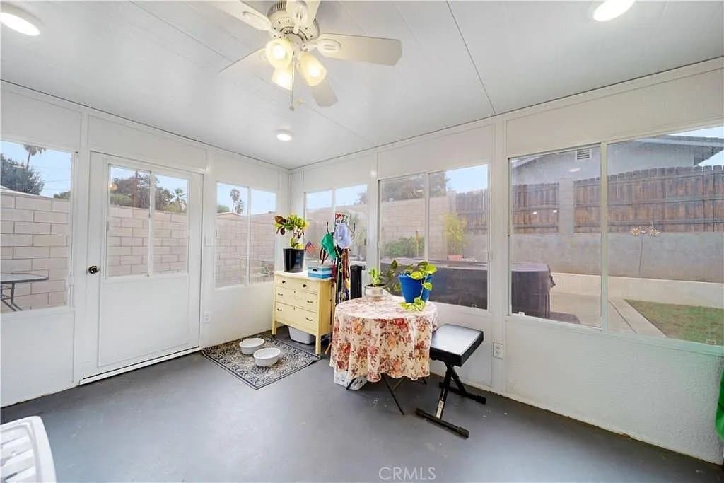 Building Photo - 8228 Oakhurst Pl
