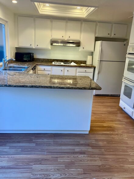 Building Photo - 133 Lawnview Cir