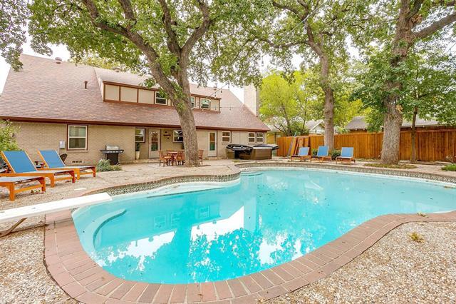 Building Photo - 1505 N Riverside Dr