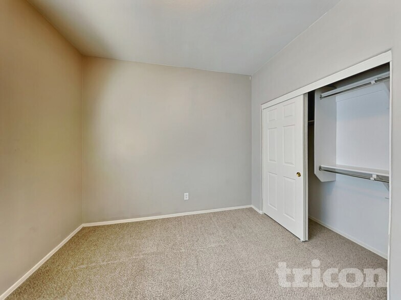 Building Photo - 39815 N Bridlewood Way