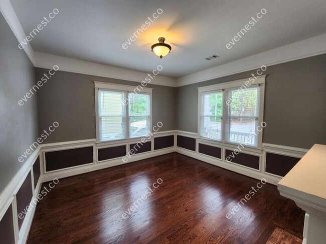 Building Photo - 219 Randolph St NE