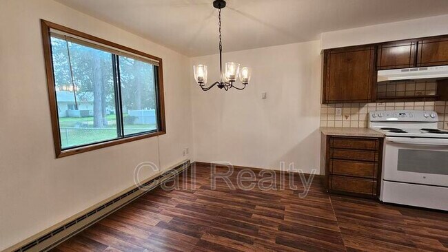 Building Photo - 11408 E 29th Ave
