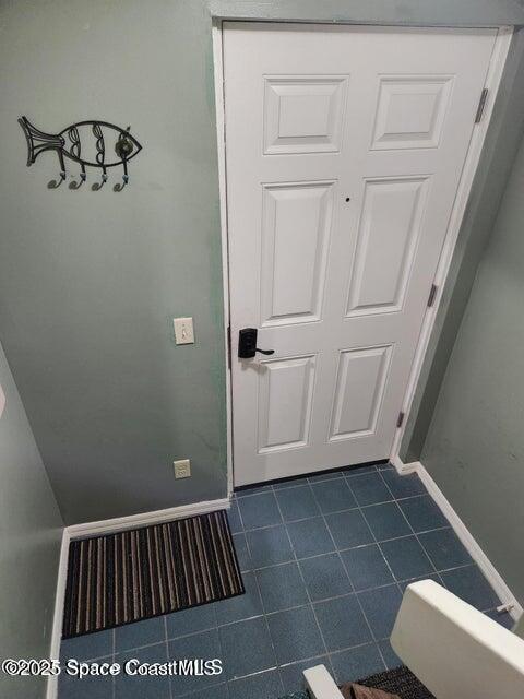 Building Photo - 8600 Ridgewood Ave