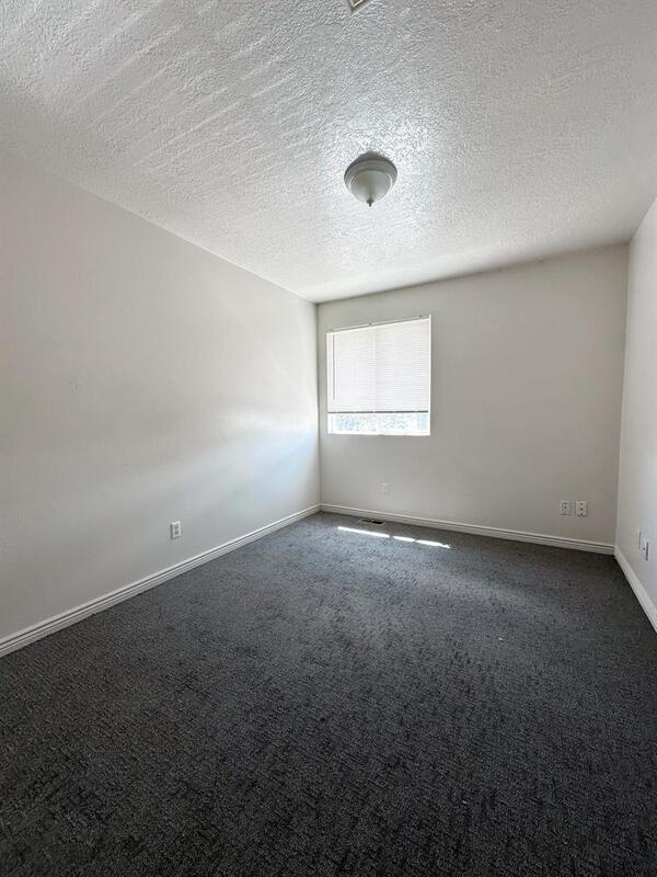 Building Photo - 1670 W 100 N