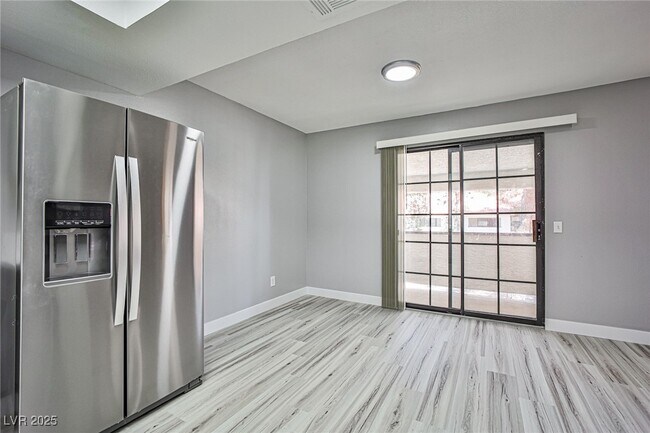 Building Photo - 6649 W Tropicana Ave