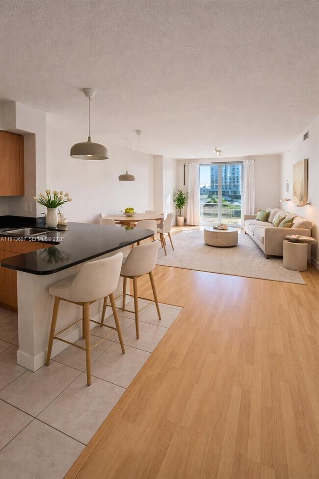 Building Photo - 1830 Radius Dr