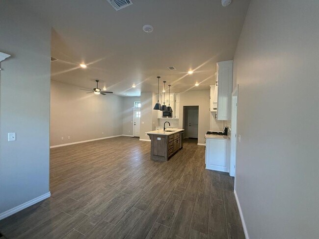 Building Photo - 8401 HazelWood Wy