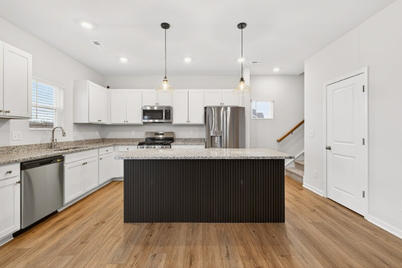 Building Photo - 5303 Spicewood Lk Dr