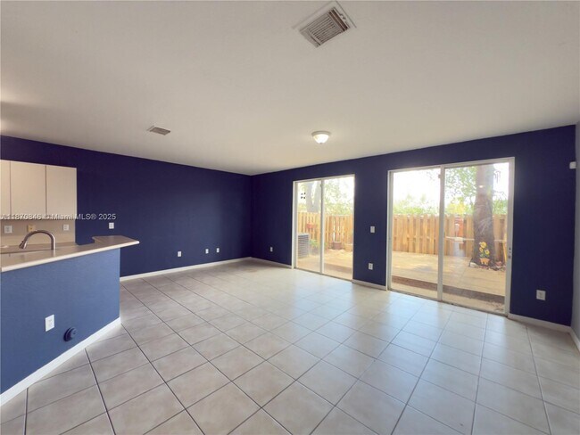 Building Photo - 16549 SW 78th Terrace