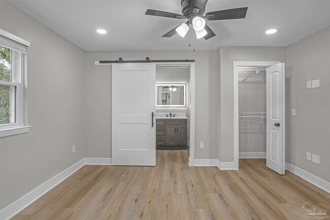 Building Photo - 721 W Jordan St