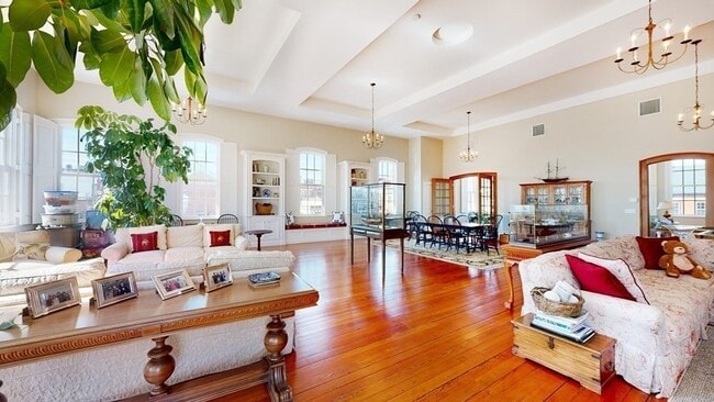 Building Photo - 39 State St