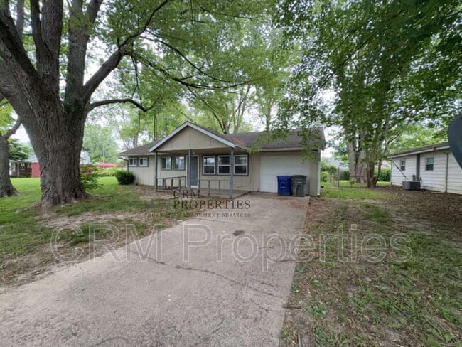 Building Photo - 5204 Arrowhead Blvd