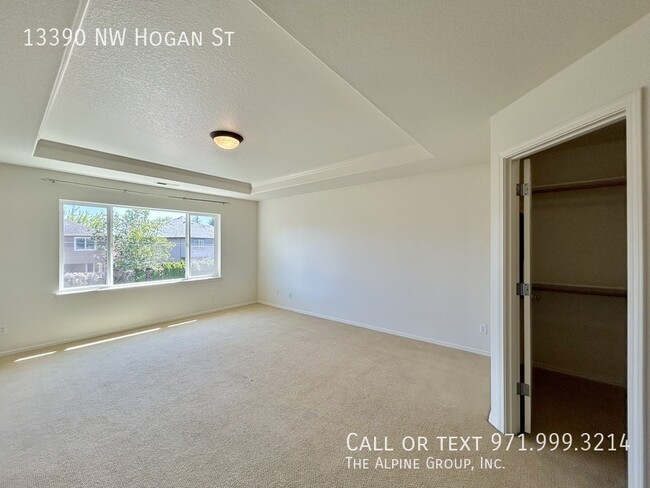 Building Photo - 13390 NW Hogan St
