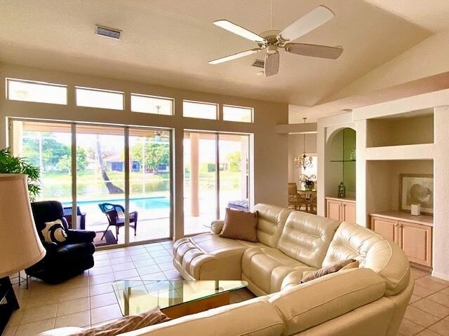 Building Photo - 11305 Longshore Way E