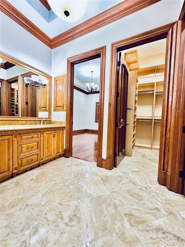 Building Photo - 6180 SW 132nd St