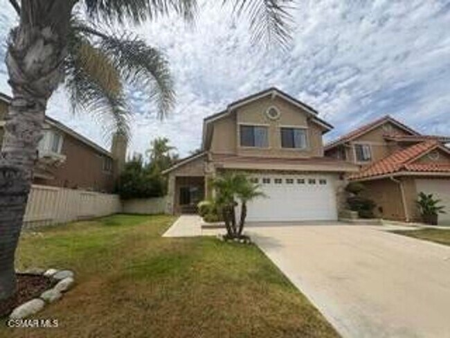 Building Photo - Welcome to this beautifully updated 3-bedroom, 2.5-bathroom home located in one of Calabasas