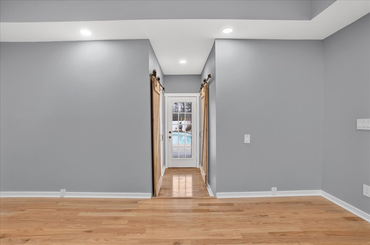 Building Photo - 141 Old Silo Rd