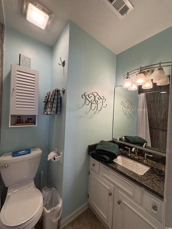 Building Photo - 4034 Fairway Lakes Dr