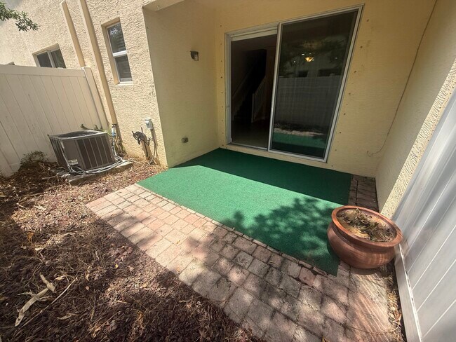 Building Photo - 9519 SW Merlin Ct