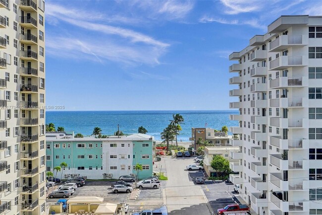 Building Photo - 1400 S Ocean Dr