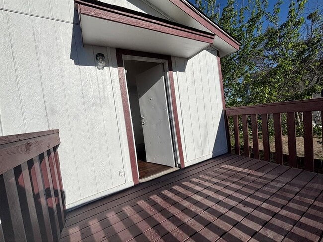 Building Photo - 10211 Brownie Dr