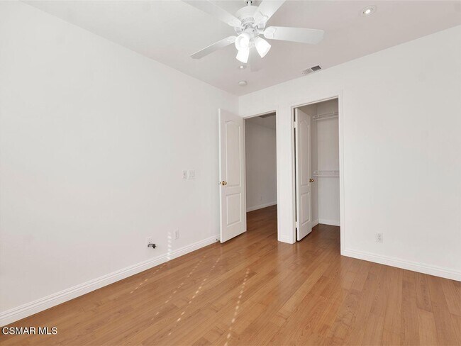 Building Photo - 3865 Angeline St