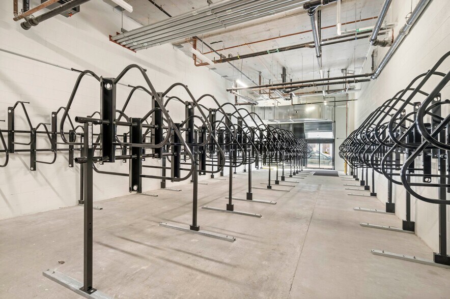 Building Photo - 4603 N Broadway