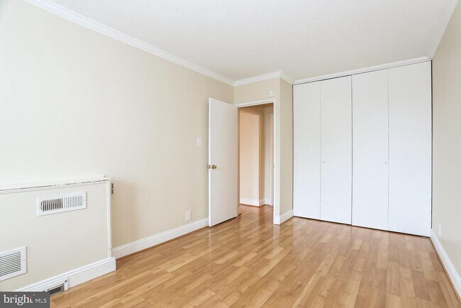 Building Photo - 240 M St SW