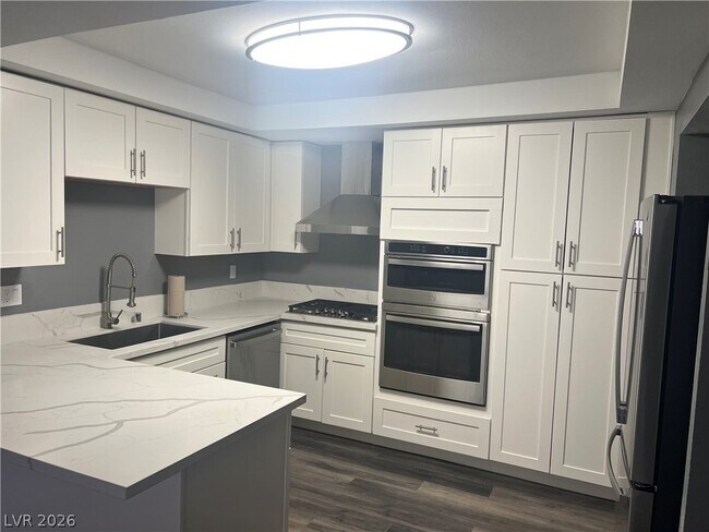 Building Photo - 3344 Medina Ct