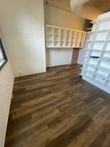 Building Photo - 507 N 13th St