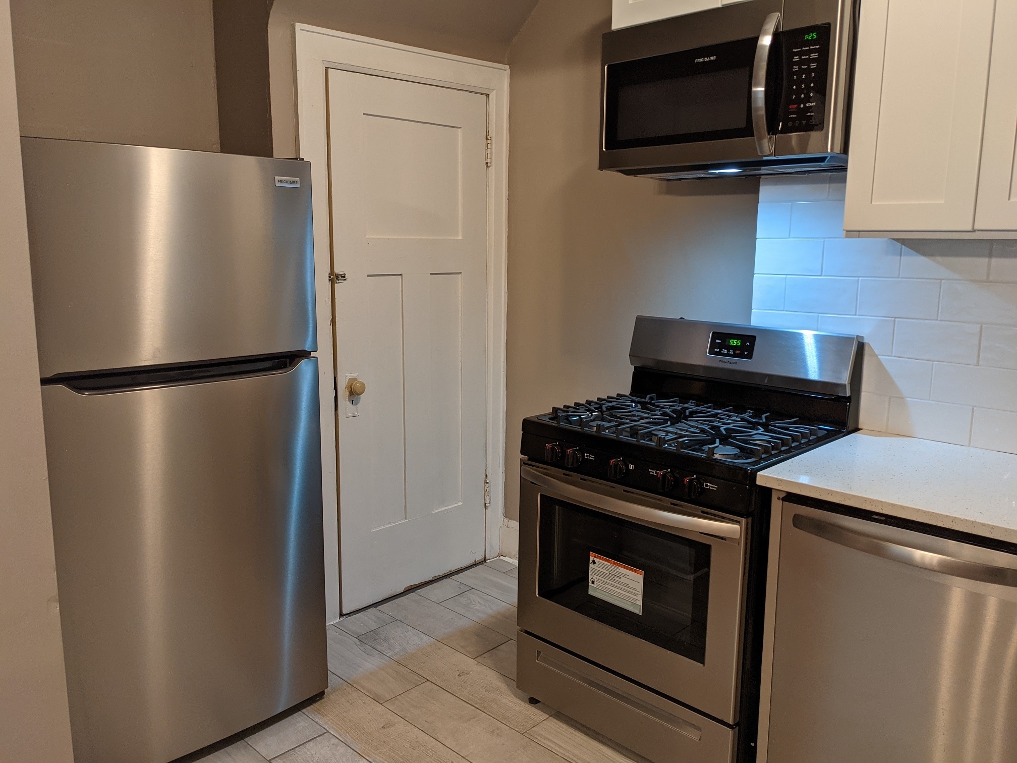 Building Photo - 29 W Blake Ave