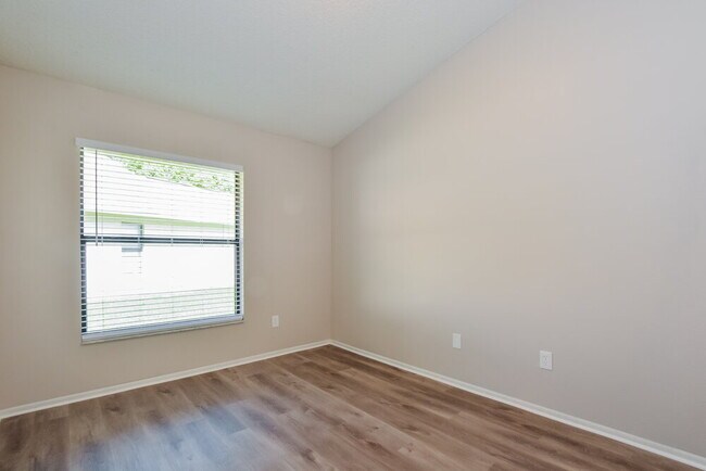 Building Photo - 1022 Henson Ct