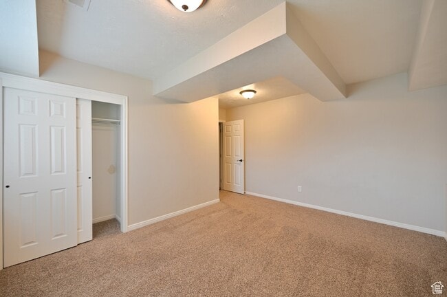 Building Photo - 172 Bridgepark Cir