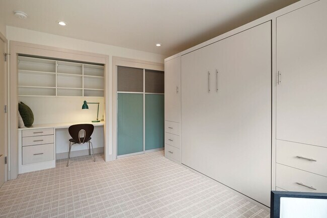 Building Photo - 2225 NW Reserve Camp Ct
