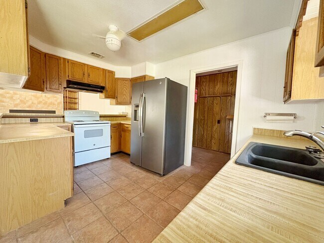 Building Photo - 1189 Pebble Beach Rd