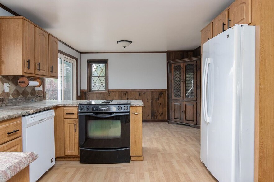 Building Photo - 30 Stickney