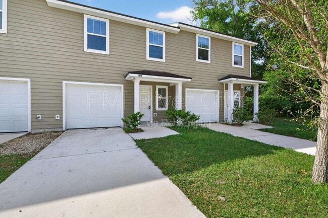 Building Photo - 7608 Rain Forest Dr N